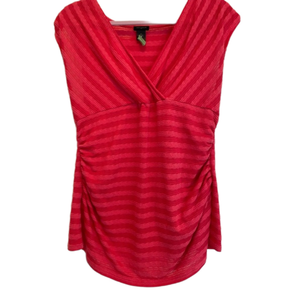 XL—V neck top with rouched sides